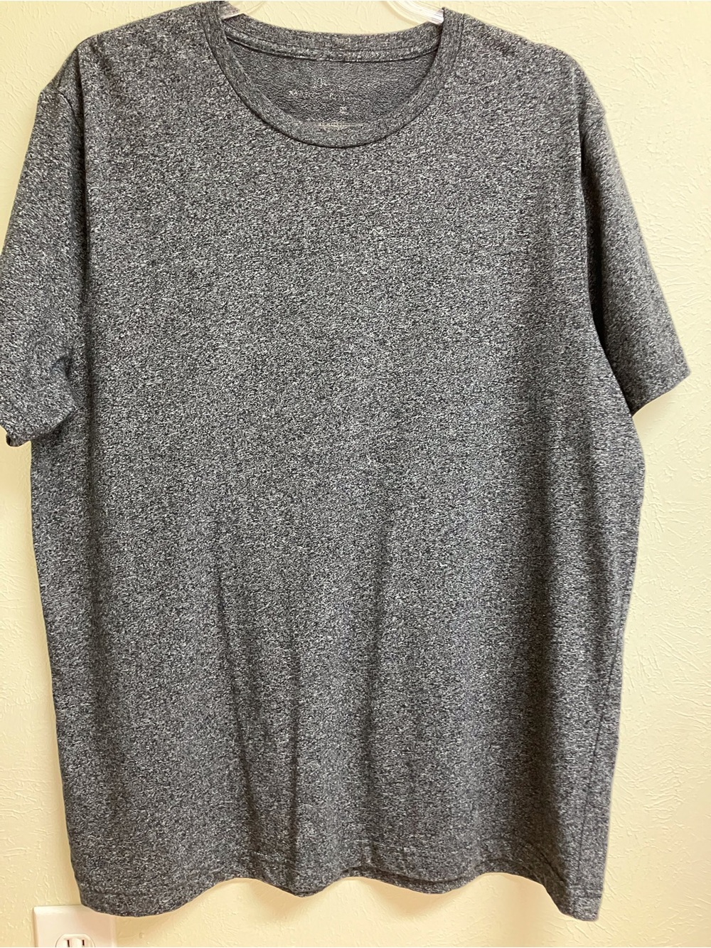 Marc Anthony Men's Charcoal Heather Short Sleeve Crewneck Tee